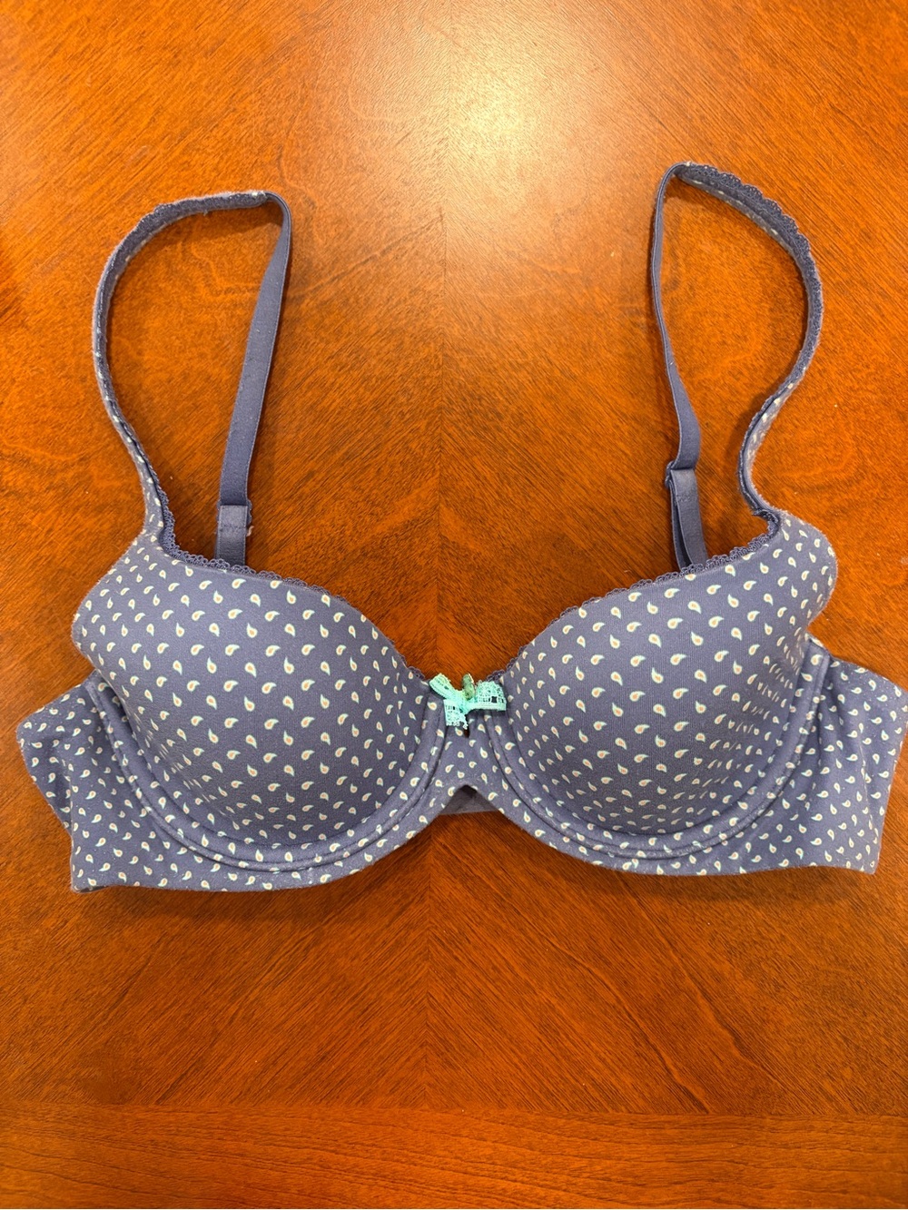 Victoria’s Secret 32B blue paisley Body by Victoria Lined Demi Bra